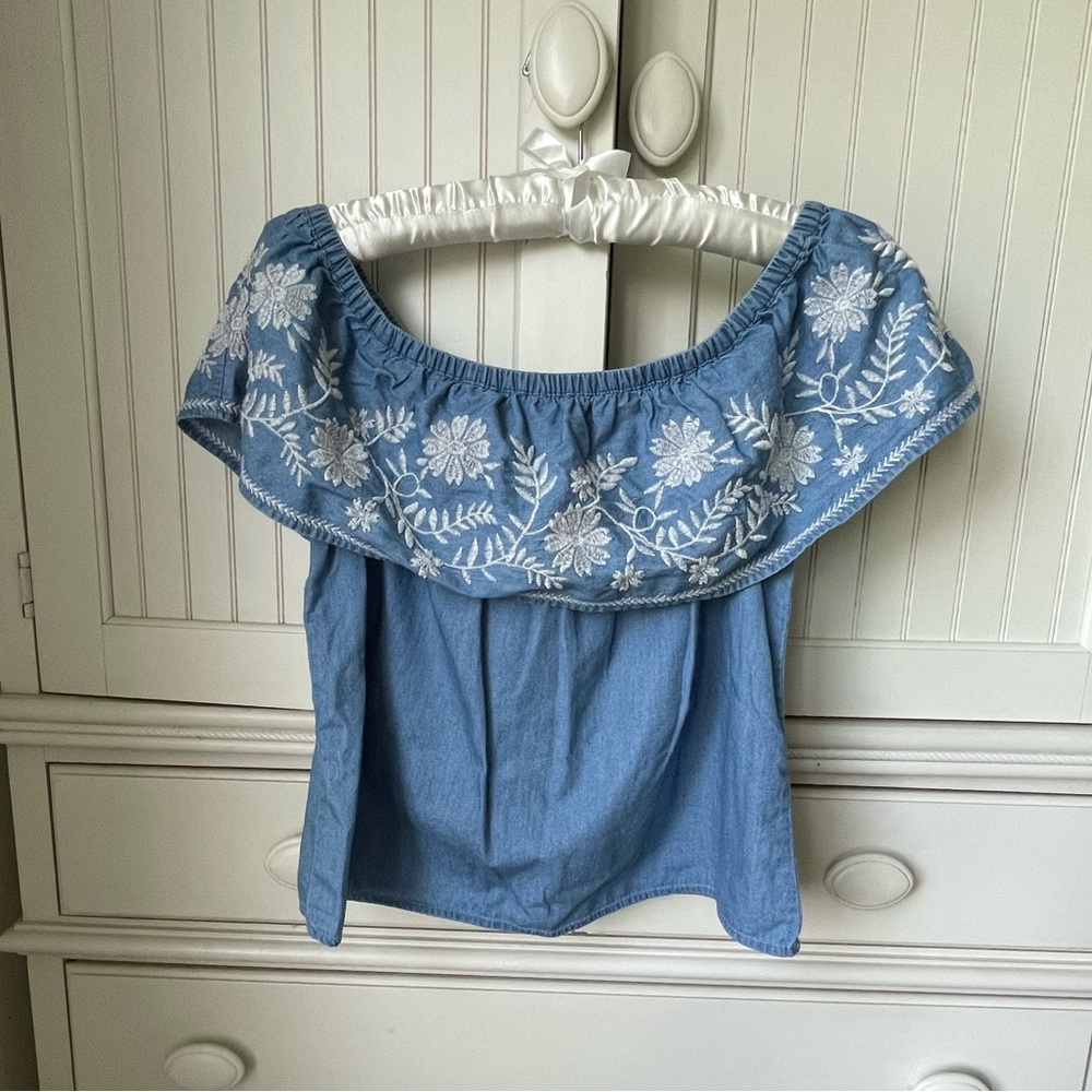 Adorable Embroidered Chambray Off Shoulder Summer Top ☀️